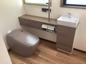 薩摩川内市　トイレ空間を上質に使いやすく
