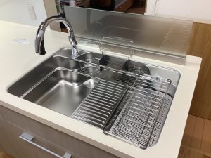 薩摩川内市　壁付キッチンからL形オープン対面キッチンへ